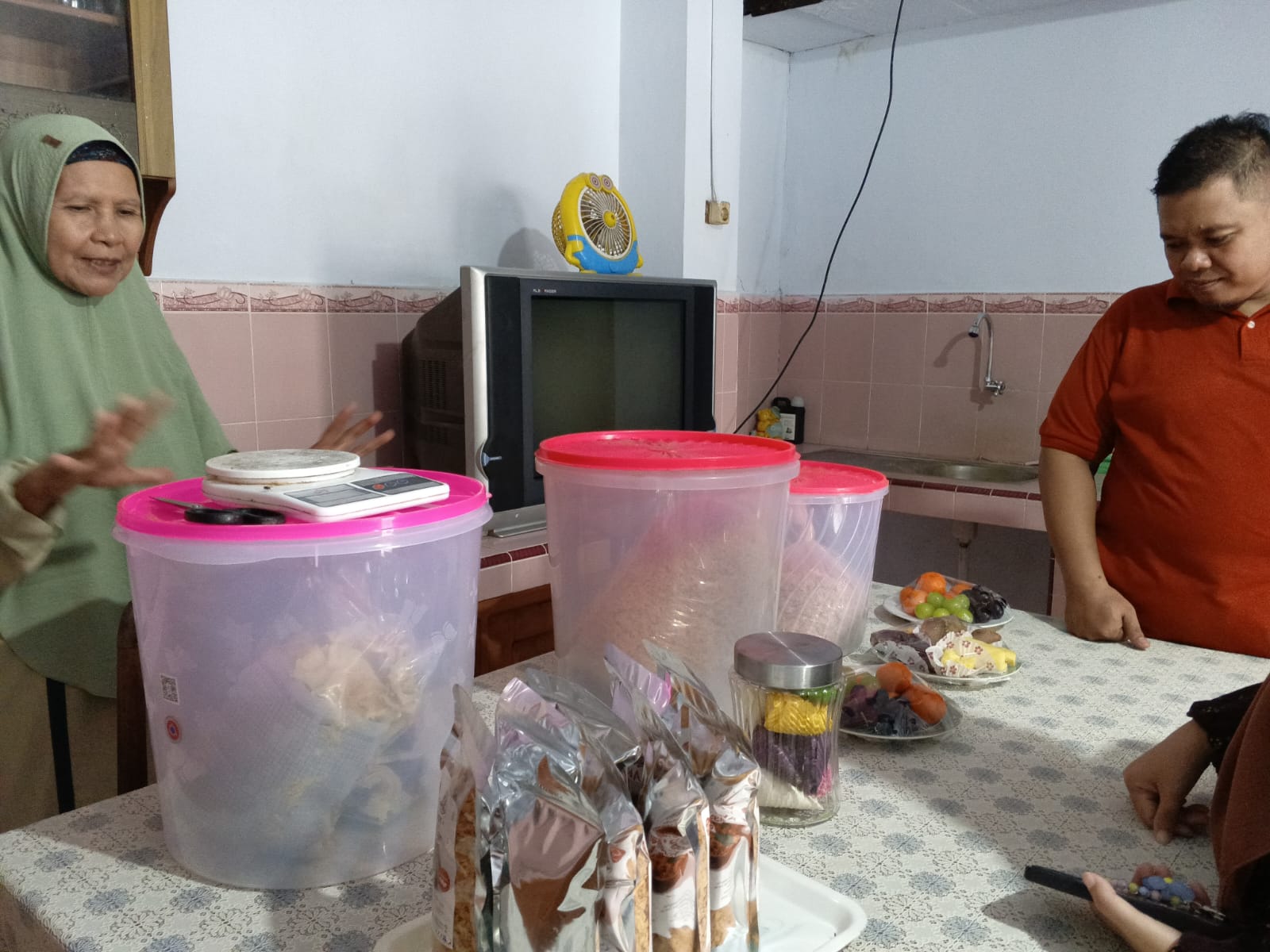 Dinkes P2KB Lumajang Lakukan Verifikasi Lapangan Sarana Produksi Industri Rumah Tangga Pangan