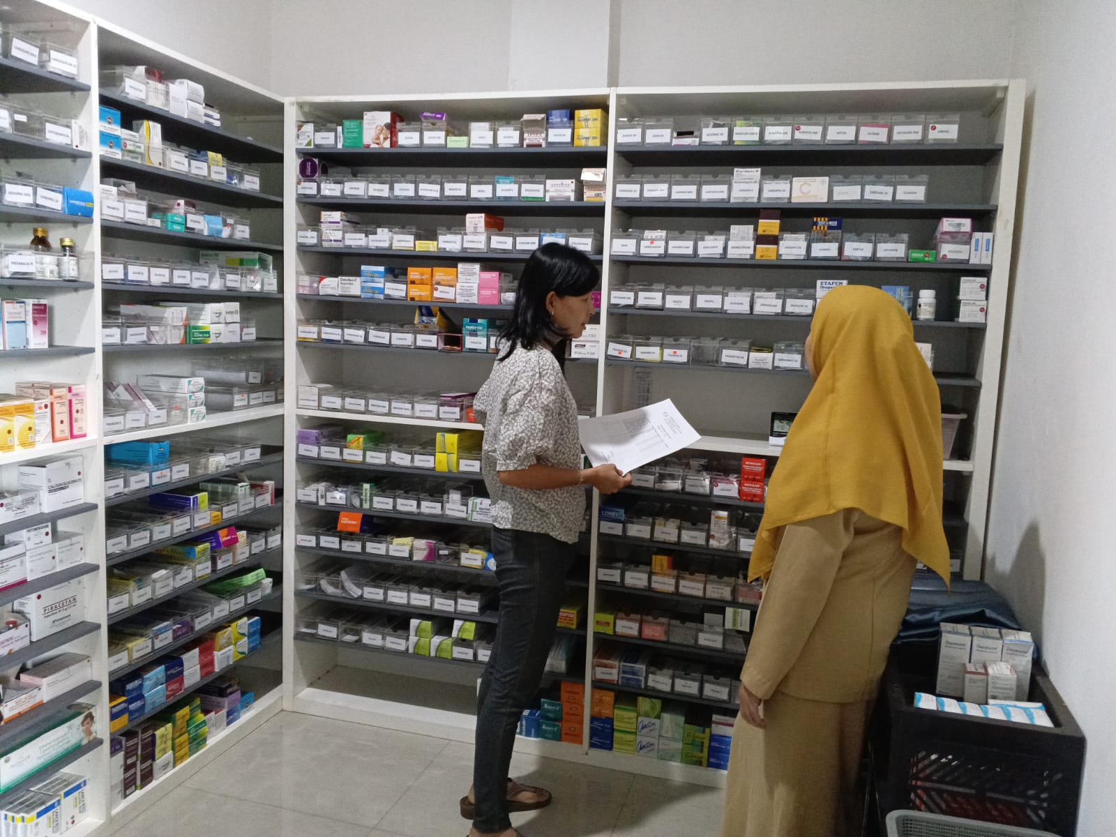 Dinkes P2KB Lumajang Lakukan Verifikasi Lapangan untuk Perizinan Apotek