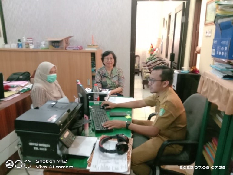 Lumajang Jadi Kabupaten Ter-Update SISDMK (Sistem Informasi Sumber Daya Manusia Kesehatan)