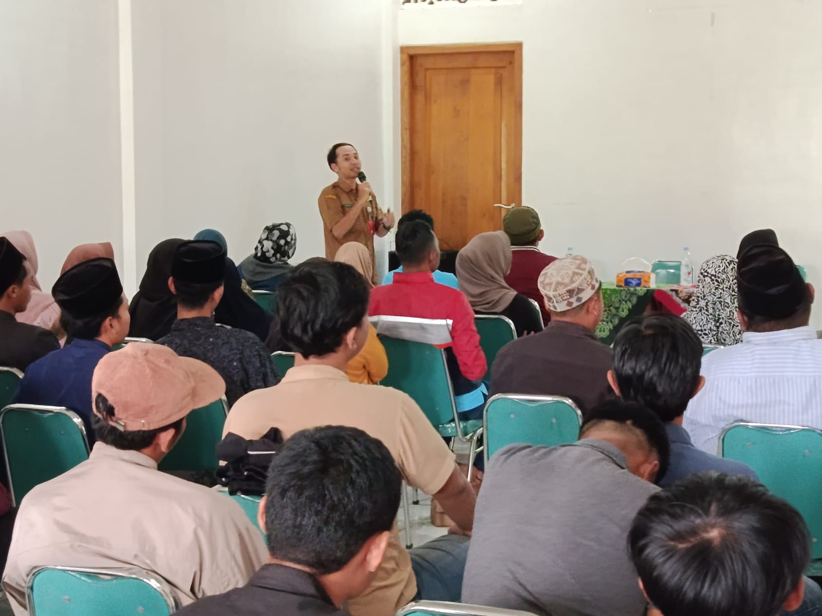 Kurangi Risiko Penyakit Bawaan Makanan, Dinas Kesehatan P2KB Fasilitasi Penjamah Pangan