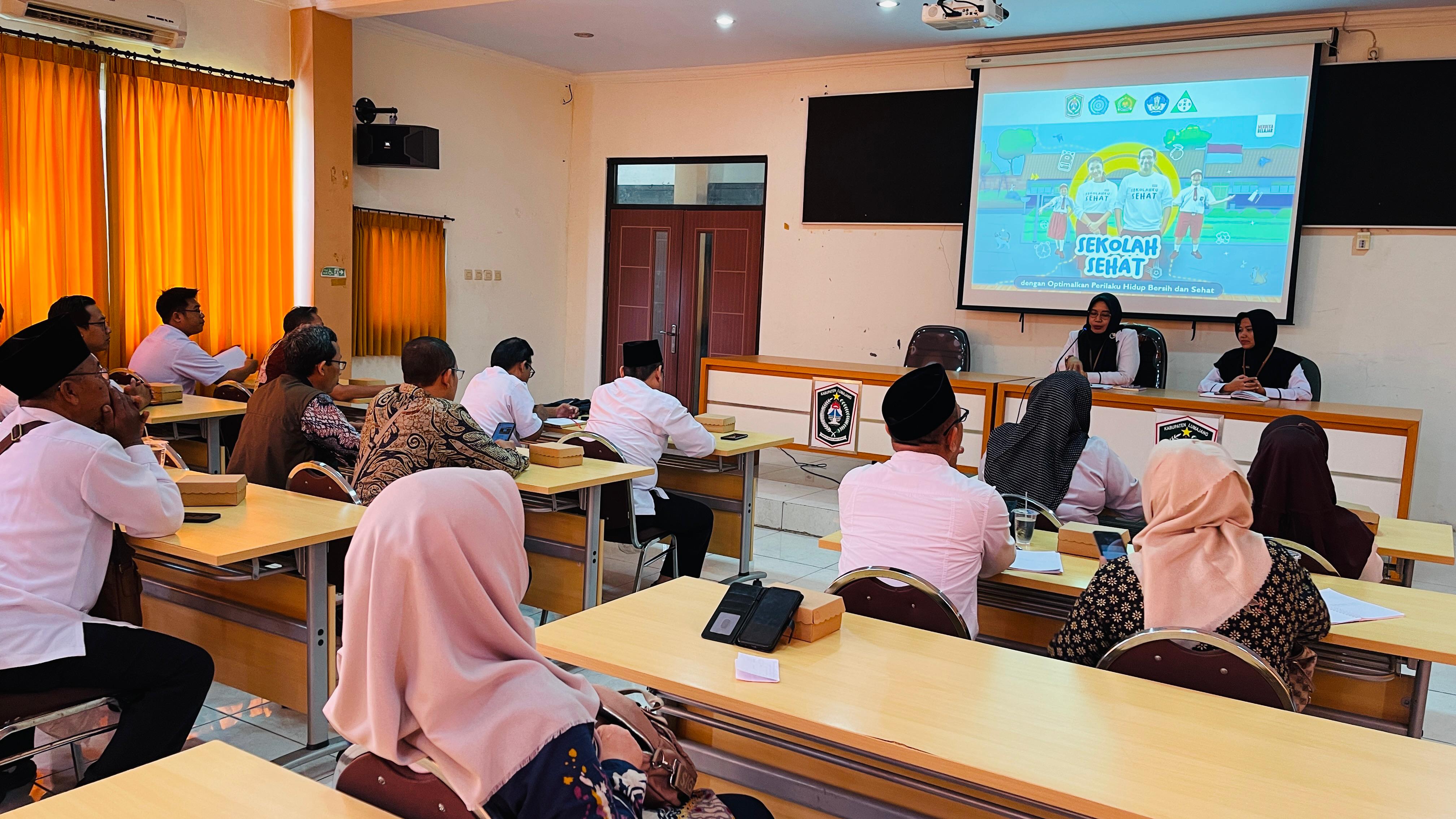 Tingkatkan PHBS di Sekolah, Dinkes P2KB Kabupaten Lumajang Koordinasi dengan Korwil Pendidikan