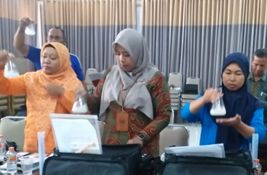Pelatihan Titrasi Garam Iodium Bagi Guru Tingkat SD/MI  di Kabupaten Lumajang